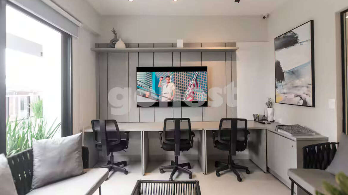 Acceso al espacio de coworking